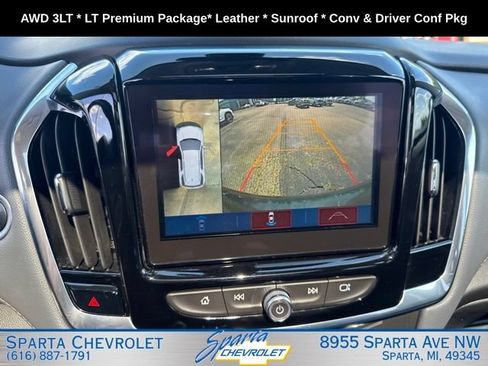 Used 2019 Chevrolet Traverse LT w/ LT Premium Package AWD/4WD image 23