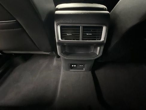 Used 2024 Volkswagen Atlas Cross Sport SE AWD/4WD image 20