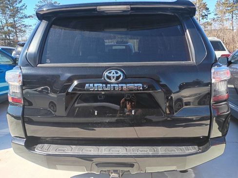 Used 2014 Toyota 4Runner SR5 image 5