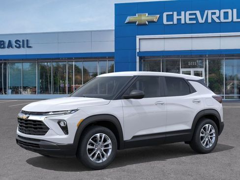 New 2026 Chevrolet TrailBlazer LS w/ LS Convenience Package AWD/4WD image 2