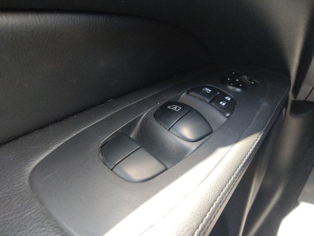 Used 2019 Nissan Pathfinder S FWD image 27