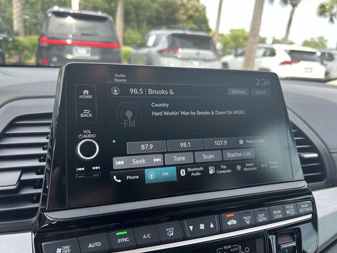 Used 2025 Honda Odyssey EX-L image 23
