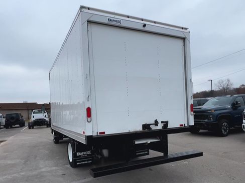 New 2024 Chevrolet Low Cab Forward image 39