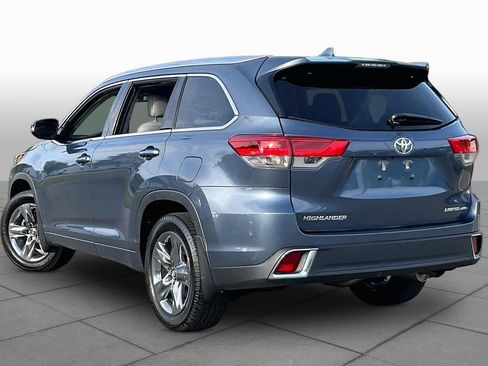 Used 2019 Toyota Highlander Limited Platinum AWD/4WD image 11