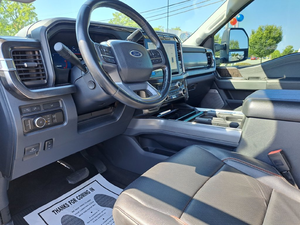 Used 2023 Ford F250 Lariat AWD/4WD image 9