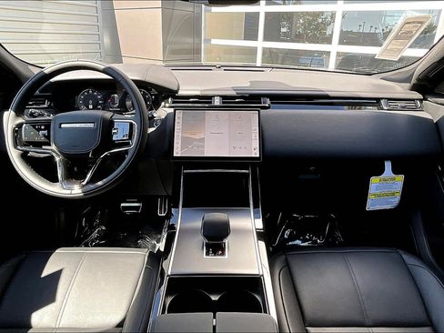 New 2026 Land Rover Range Rover Velar Dynamic SE image 5