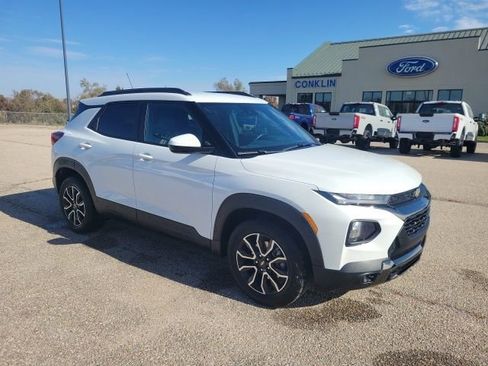 Used 2023 Chevrolet TrailBlazer ACTIV w/ Convenience Package image 19