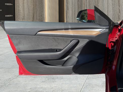 Used 2022 Tesla Model 3 Long Range image 19