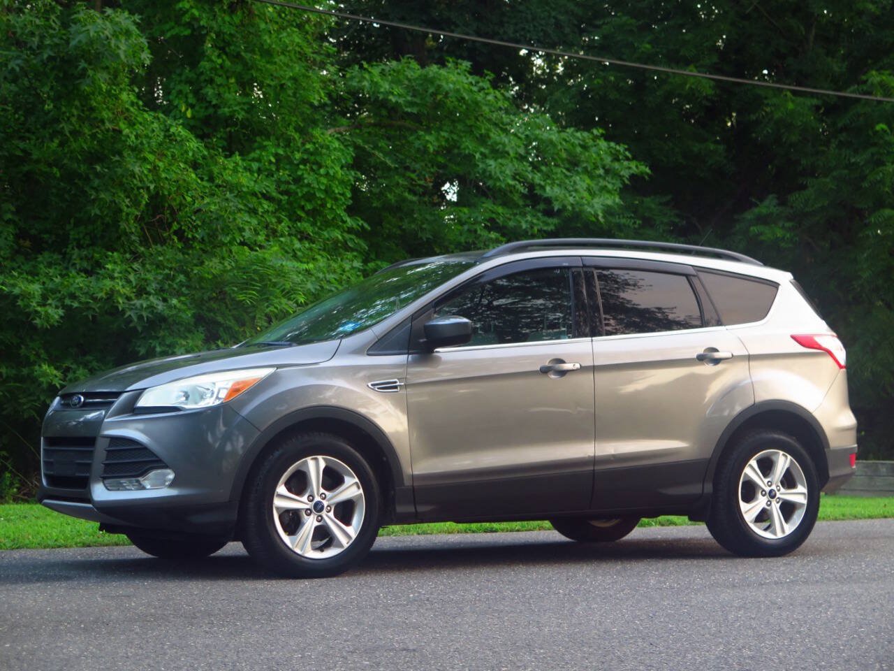 Used 2014 Ford Escape SE AWD/4WD image 1