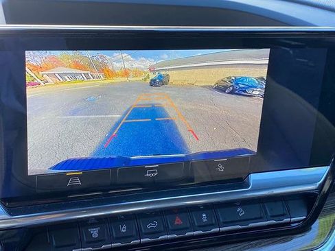 Used 2025 Chevrolet Silverado 2500 LT w/ Convenience Package image 13