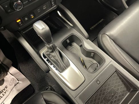 Certified 2025 Nissan Frontier SL AWD/4WD image 28