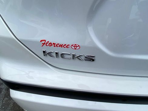 Used 2023 Nissan Kicks SV FWD image 14