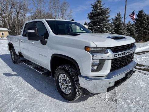 Used 2023 Chevrolet Silverado 2500 LT w/ Fleet Comfort Package AWD/4WD image 2