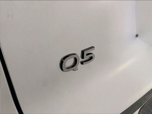 Certified 2025 Audi Q5 Premium Plus w/ Premium Plus AWD/4WD image 18