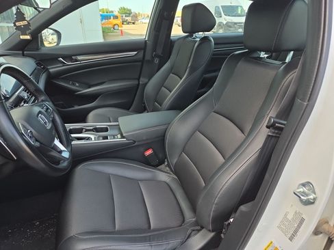 Used 2022 Honda Accord Sport image 8