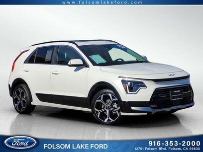 Used 2024 Kia Niro EX Touring