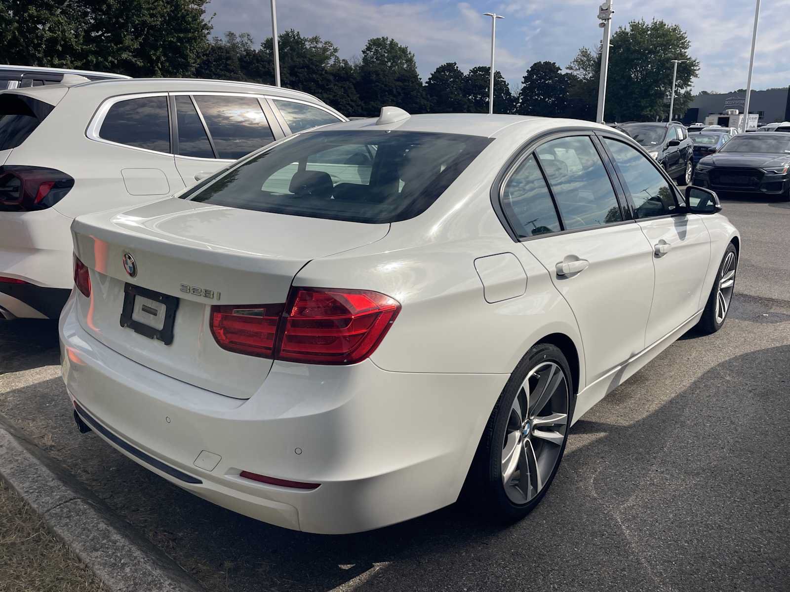 Used 2015 BMW 328i Sedan RWD image 6
