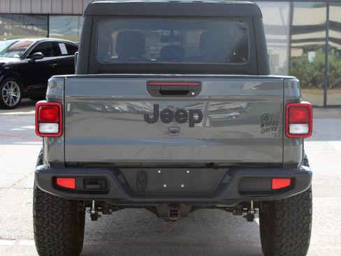 Used 2021 Jeep Gladiator Sport AWD/4WD image 5