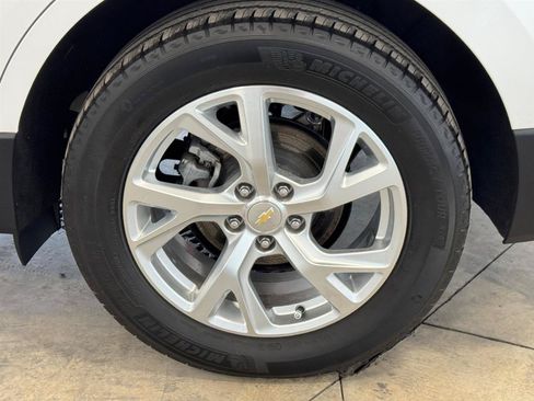 Used 2021 Chevrolet Equinox Premier AWD/4WD image 35