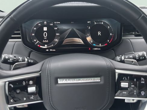 Used 2025 Land Rover Range Rover SE AWD/4WD image 16