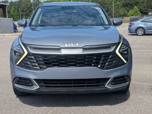 Used 2025 Kia Sportage LX FWD image 8