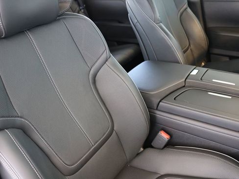 Certified 2025 INFINITI QX80 Sensory image 46