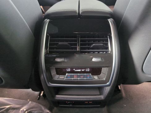 New 2026 BMW X7 xDrive40i w/ M Sport Package image 29