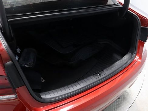 Used 2019 Genesis G80 3.3T Sport image 12