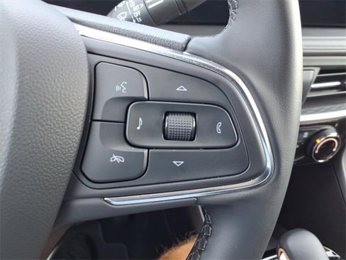 Used 2025 Buick Encore GX Sport Touring image 24