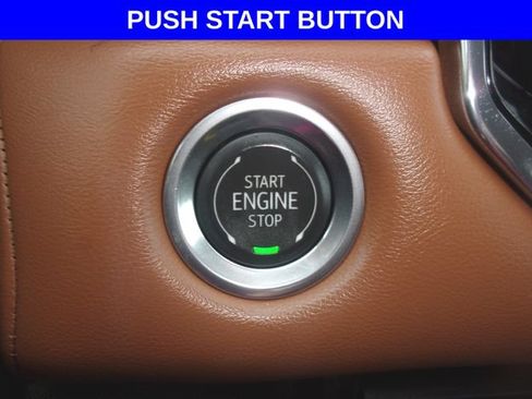 Certified 2025 GMC Canyon AT4 w/ Nightfall Edition AWD/4WD image 3