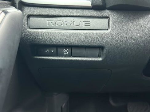Certified 2025 Nissan Rogue S FWD image 27