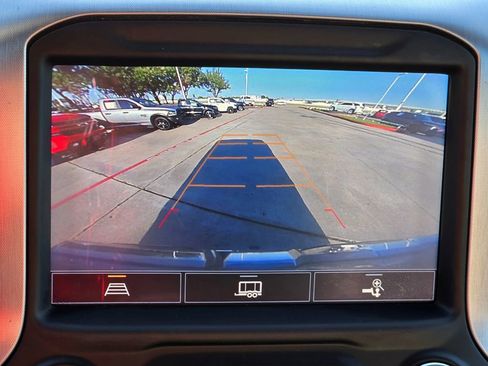 Used 2021 GMC Sierra 1500 SLT RWD image 20