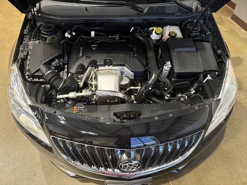 Used 2017 Buick Regal Sport Touring FWD image 12