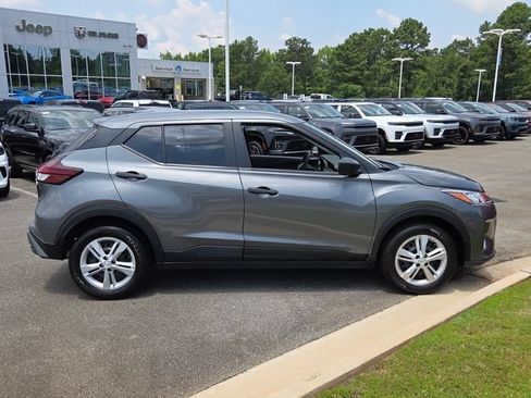 Used 2025 Nissan Kicks Play S FWD image 13