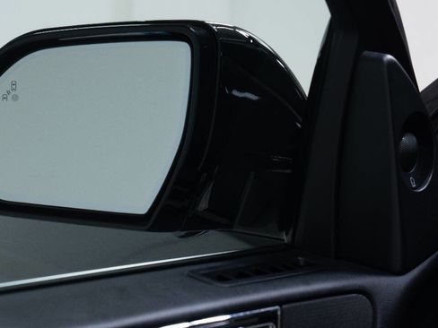 Used 2018 Lincoln Navigator Reserve w/ Technology Package image 11