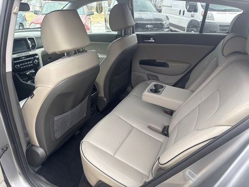 Used 2019 Kia Sportage EX image 17