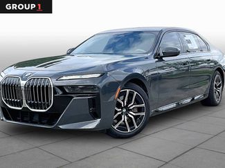 Used 2023 BMW 760i xDrive w/ Executive Package AWD/4WD video 1