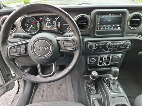 Used 2023 Jeep Wrangler Unlimited w/ Cold Weather Group AWD/4WD image 14