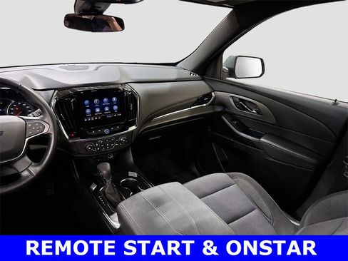 Used 2023 Chevrolet Traverse LT w/ Midnight/Sport Edition image 5