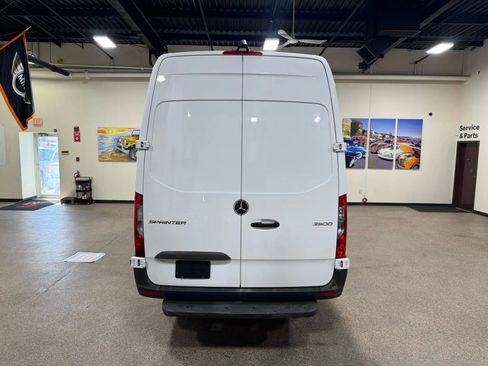Used 2020 Mercedes-Benz Sprinter 2500 image 42