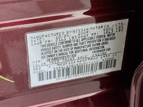 Used 2025 Nissan Sentra SV image 39