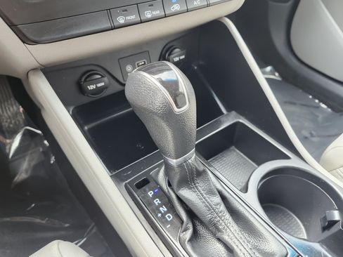 Used 2019 Hyundai Tucson SE FWD image 28