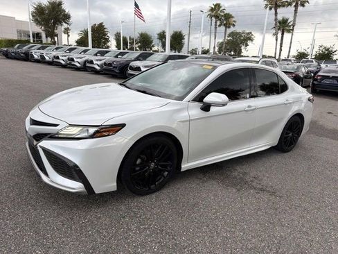 Certified 2021 Toyota Camry XSE FWD image 5