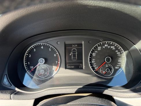 Used 2013 Volkswagen Passat 2.5 SE FWD image 12