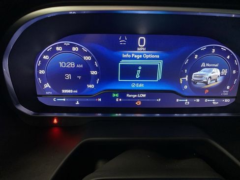 Used 2023 Chevrolet Tahoe High Country image 4