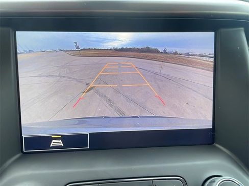 Used 2023 GMC Acadia AT4 image 27