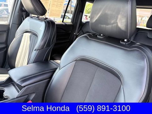 Used 2023 Jeep Grand Cherokee Altitude AWD/4WD image 12