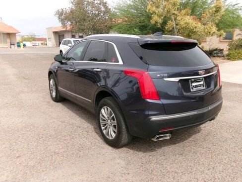 Used 2018 Cadillac XT5 Luxury w/ Driver Awareness Package FWD image 10