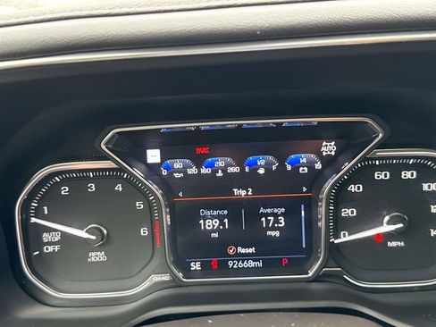 Used 2021 GMC Yukon Denali w/ Denali Premium Package AWD/4WD image 10