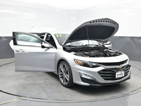 Used 2022 Chevrolet Malibu LT FWD image 46